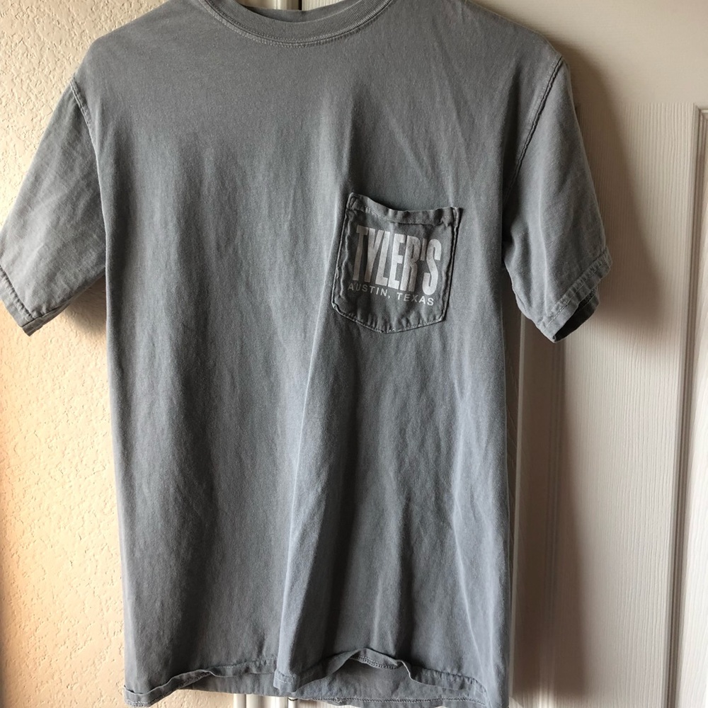 TYLERS grey tshirt, size small